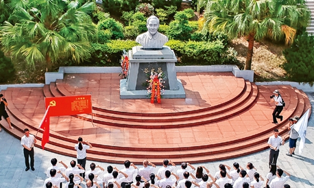 新時(shí)代年輕干部成長成才的根本遵循